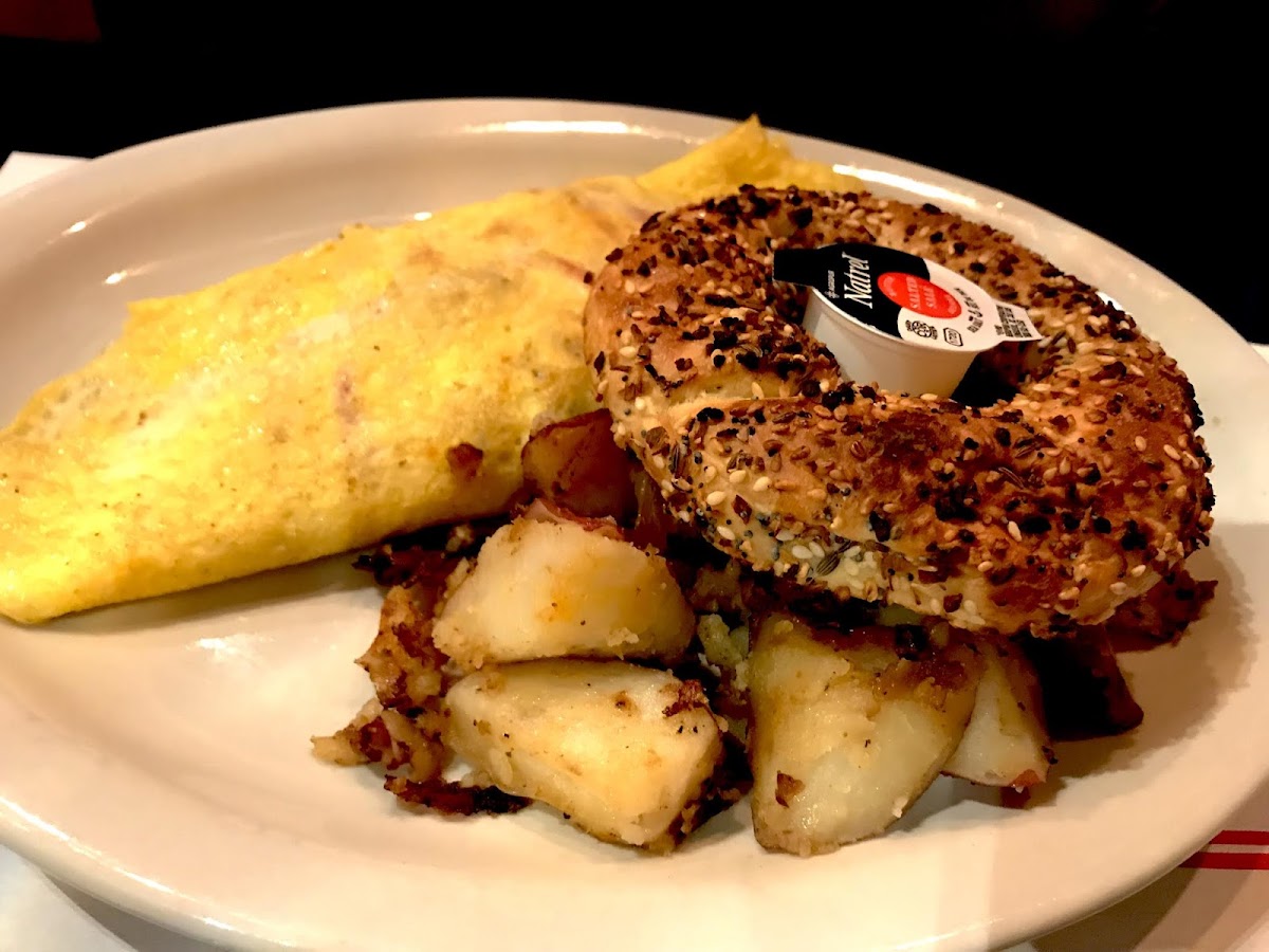 Pain Doel & Pancakes / French Toast & Pancakes